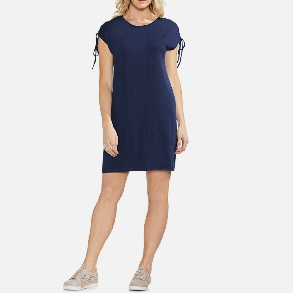 NWT Vince Camuto • Zen Bloom Navy T-Shirt Shift Dress‎ in Black Iris, Size XS